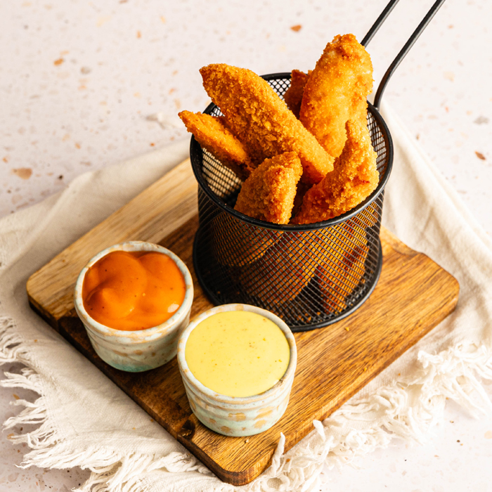 Tiras de pollo empanadas